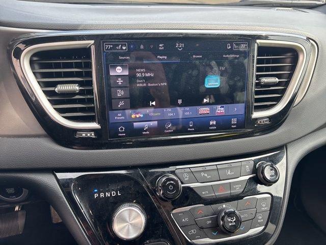 used 2025 Chrysler Pacifica car, priced at $32,891