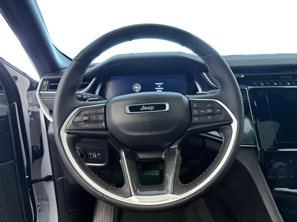 used 2023 Jeep Grand Cherokee car, priced at $29,399