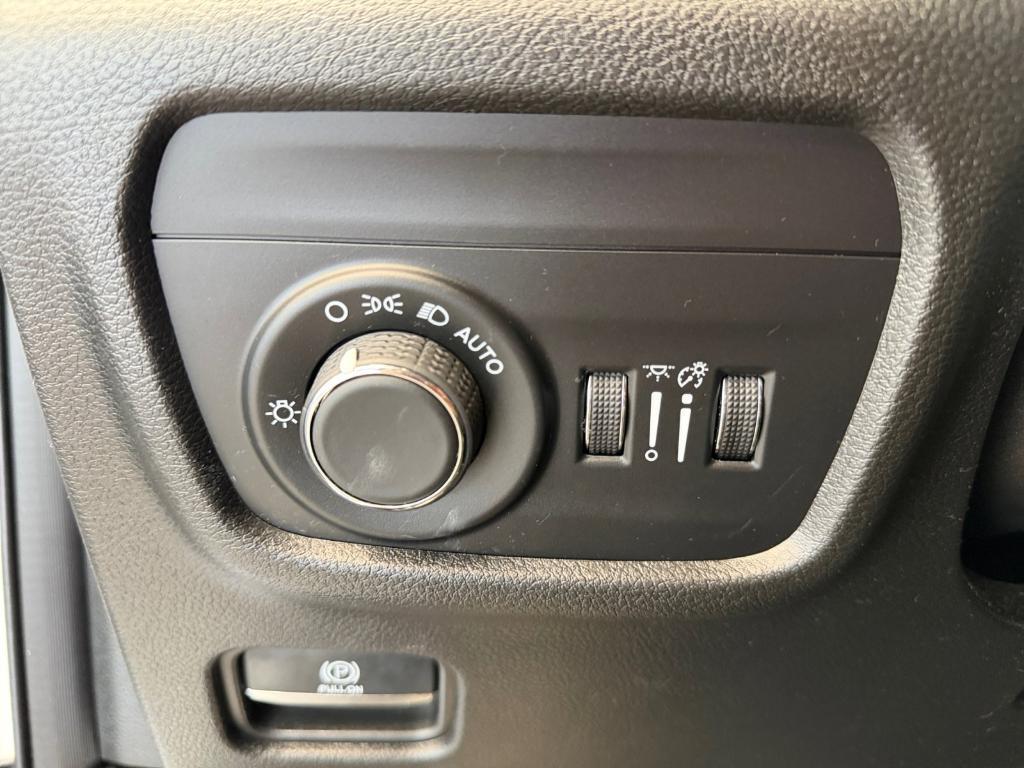 used 2023 Jeep Grand Cherokee car, priced at $36,191