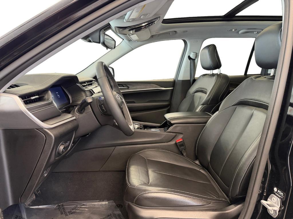 used 2023 Jeep Grand Cherokee car, priced at $35,693