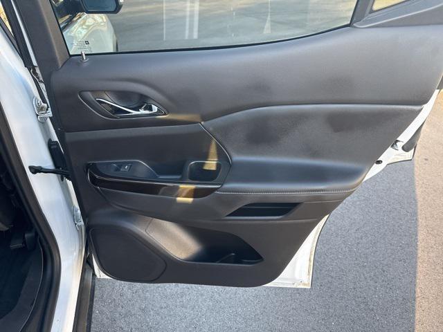 used 2023 GMC Acadia car, priced at $34,999