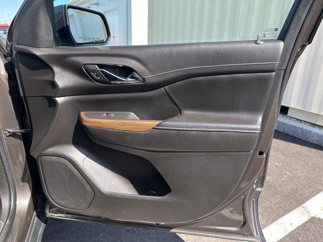 used 2019 GMC Acadia car, priced at $15,999