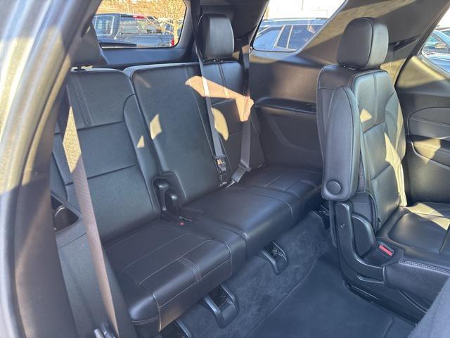 used 2023 Chevrolet Traverse car, priced at $34,999