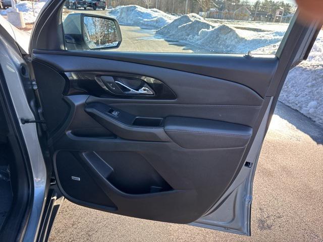 used 2023 Chevrolet Traverse car, priced at $34,999