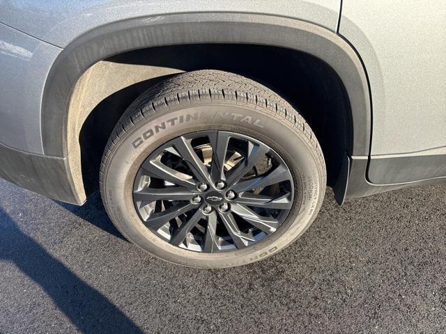 used 2023 Chevrolet Traverse car, priced at $34,999