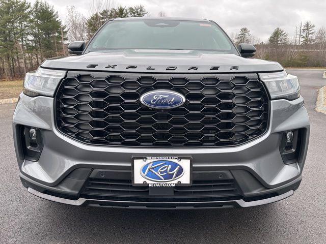 used 2025 Ford Explorer car, priced at $37,999