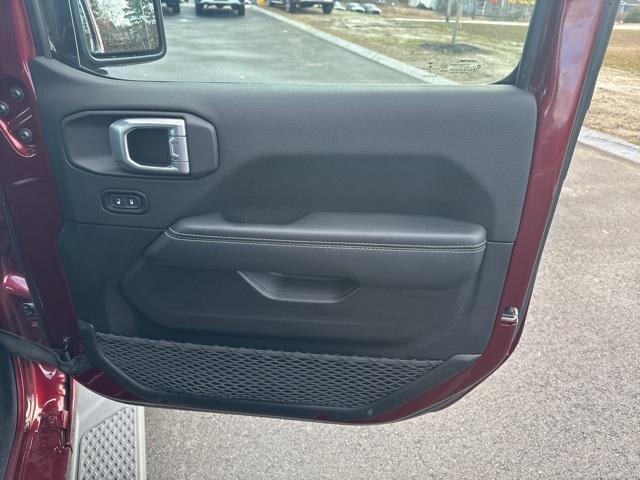 used 2021 Jeep Gladiator car, priced at $29,999