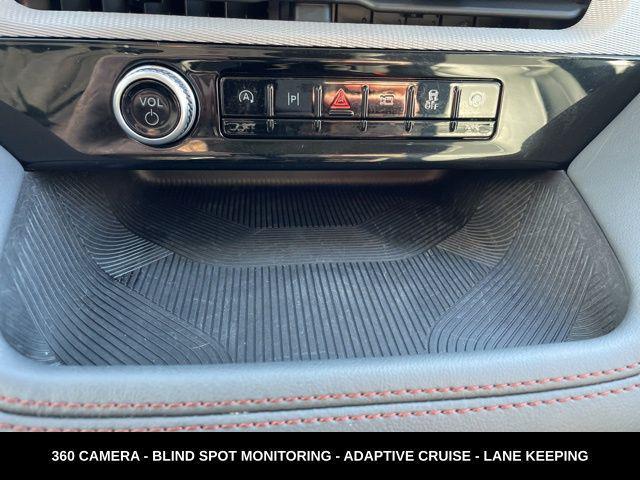 used 2025 Ford Explorer car, priced at $39,494