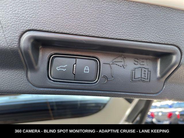 used 2025 Ford Explorer car, priced at $39,494