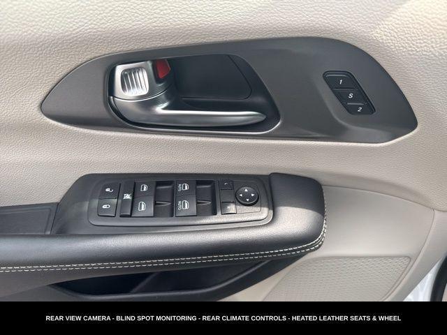 used 2023 Chrysler Pacifica car, priced at $19,995