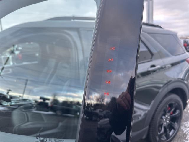 used 2024 Ford Explorer car, priced at $43,995