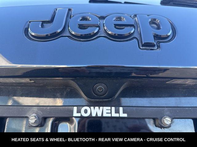 used 2021 Jeep Grand Cherokee car, priced at $18,995