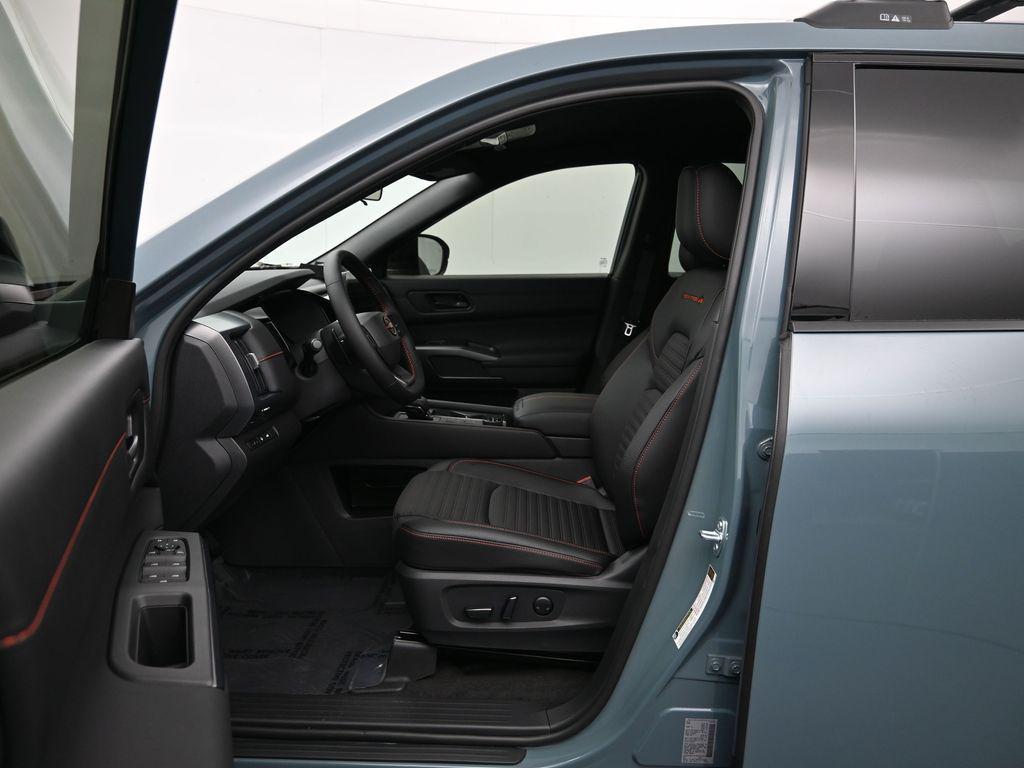 new 2026 Nissan Pathfinder car, priced at $45,162