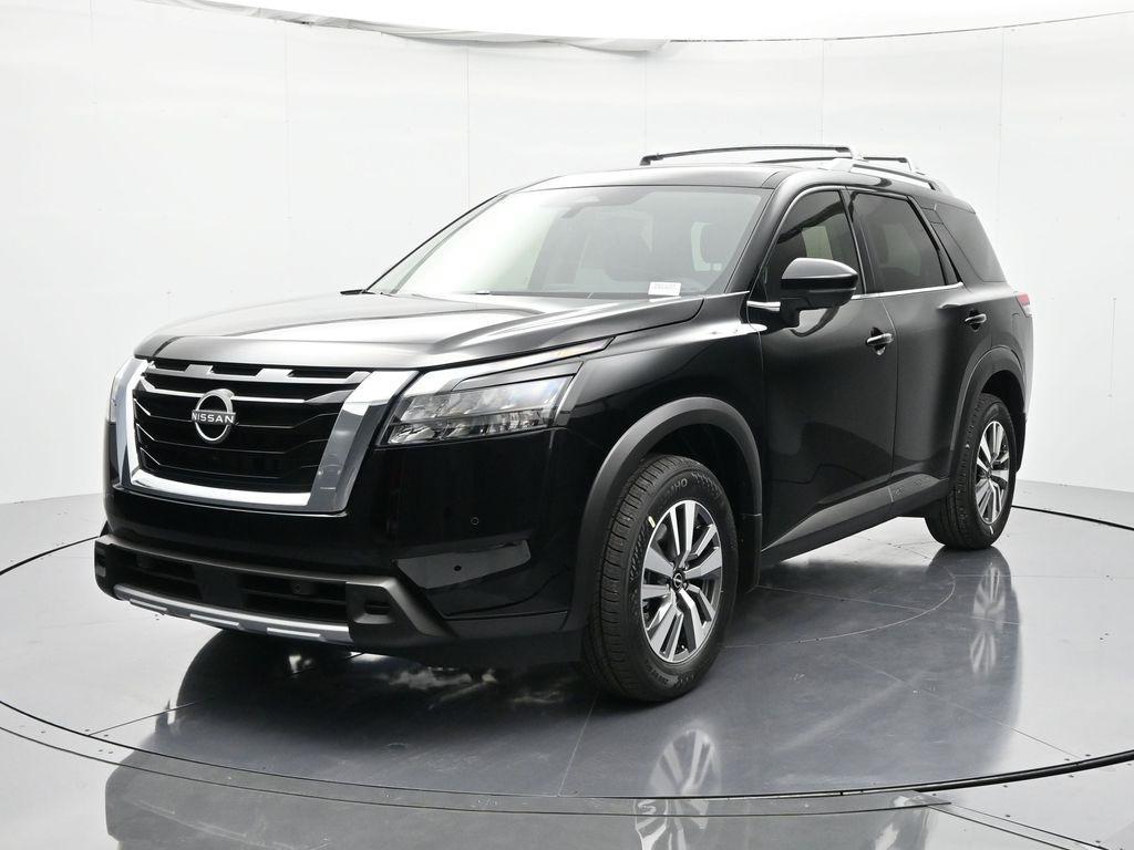 new 2025 Nissan Pathfinder car, priced at $42,236