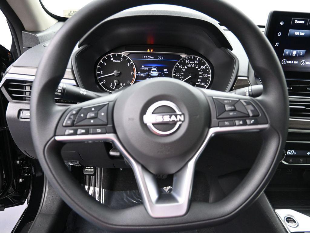 new 2025 Nissan Altima car, priced at $28,950