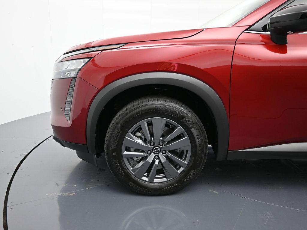 new 2026 Nissan Pathfinder car, priced at $42,322