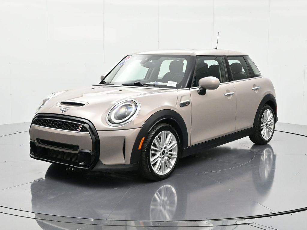 used 2024 MINI Hardtop car, priced at $23,922