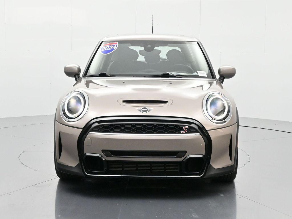 used 2024 MINI Hardtop car, priced at $23,922