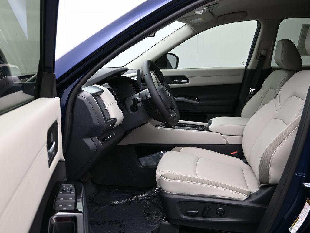 new 2026 Nissan Pathfinder car, priced at $44,378