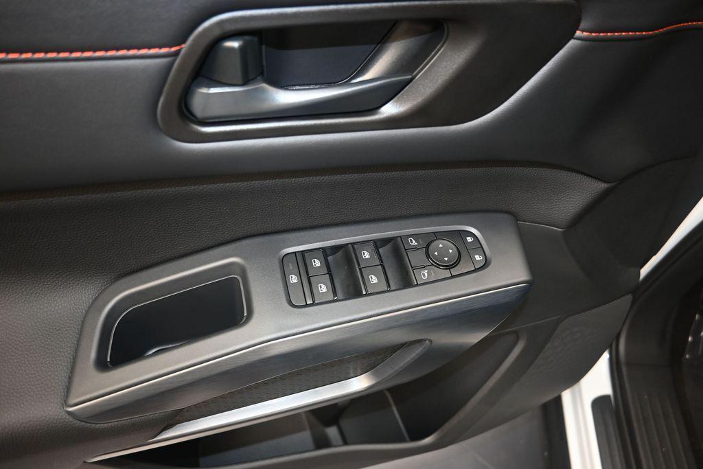 new 2026 Nissan Pathfinder car, priced at $48,404