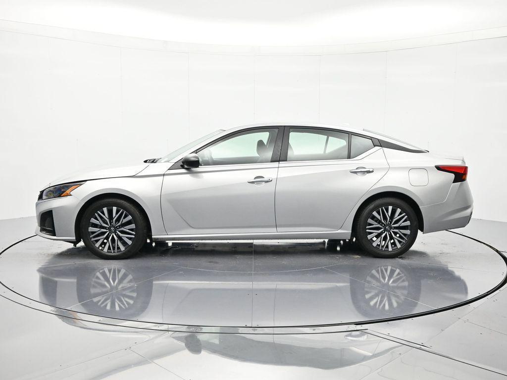 used 2025 Nissan Altima car, priced at $20,922