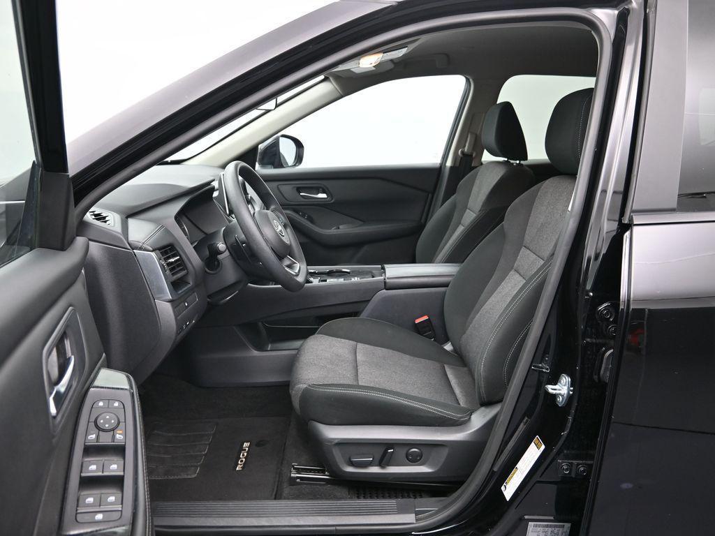 used 2024 Nissan Rogue car, priced at $18,222