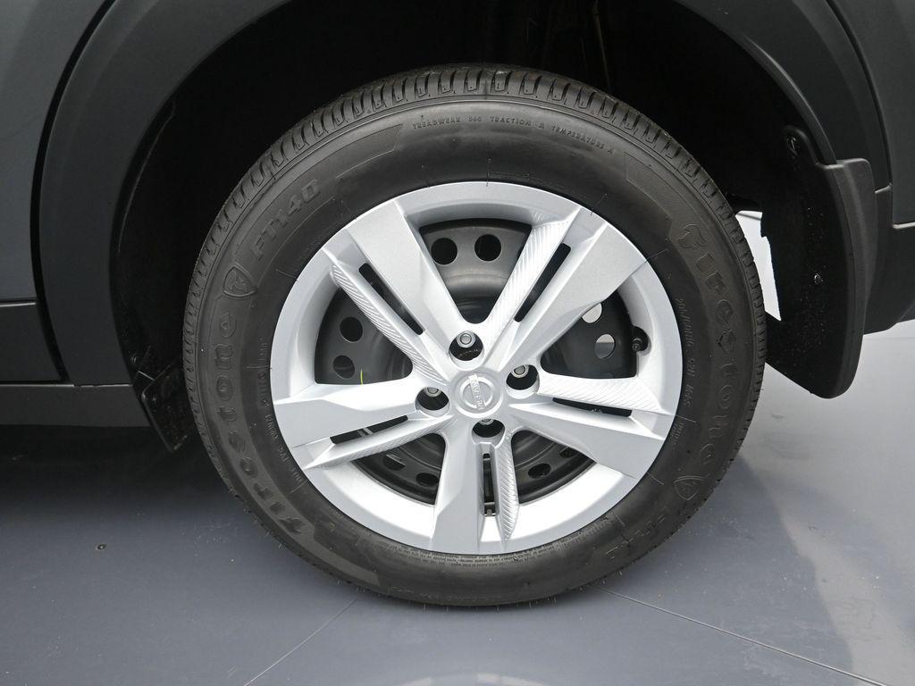 new 2025 Nissan Kicks car, priced at $23,426