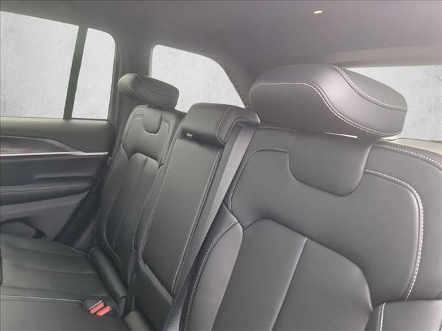 new 2026 Jeep Grand Cherokee car, priced at $47,311