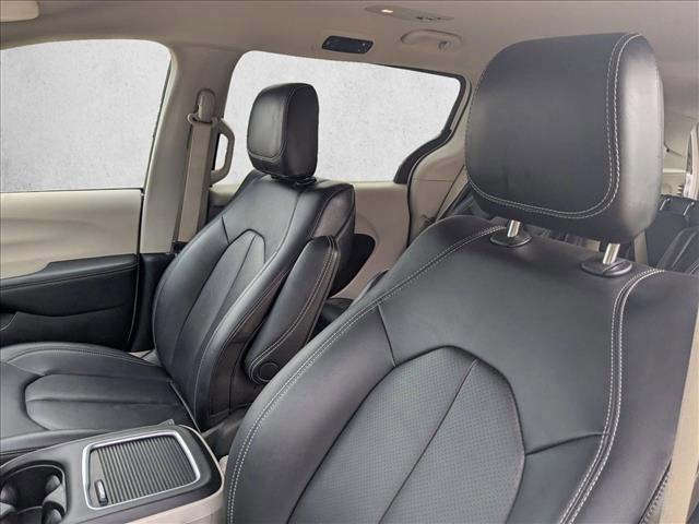 used 2024 Chrysler Pacifica Hybrid car, priced at $28,294