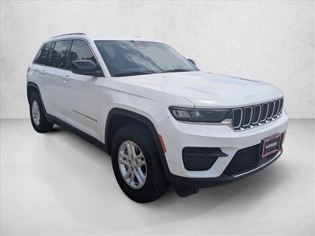 used 2024 Jeep Grand Cherokee car, priced at $26,590
