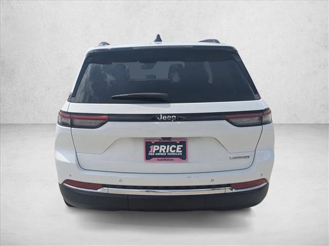 used 2024 Jeep Grand Cherokee car, priced at $26,590