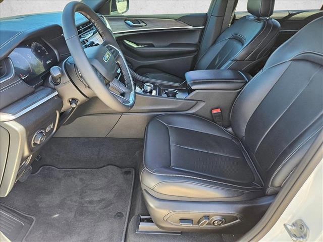 new 2025 Jeep Grand Cherokee L car, priced at $45,277