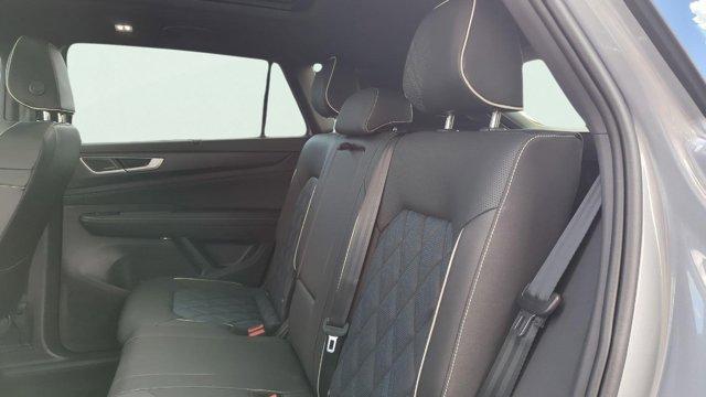 new 2026 Volkswagen Atlas Cross Sport car