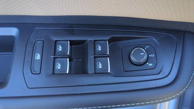 new 2026 Volkswagen Atlas Cross Sport car, priced at $43,550