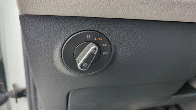 new 2026 Volkswagen Taos car