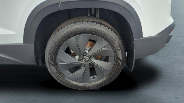 new 2026 Volkswagen Taos car