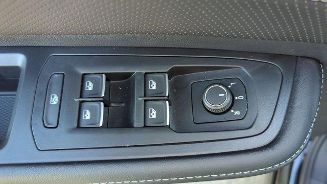 new 2026 Volkswagen Atlas Cross Sport car, priced at $44,942