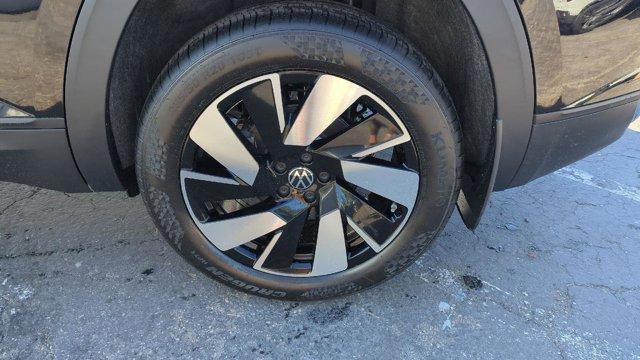 new 2026 Volkswagen Atlas Cross Sport car, priced at $44,942