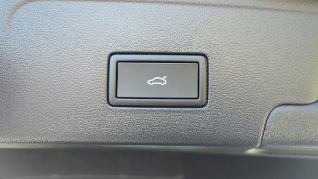 new 2026 Volkswagen Atlas Cross Sport car