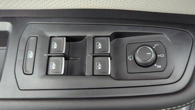 new 2026 Volkswagen Atlas Cross Sport car, priced at $53,452