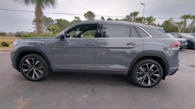 new 2026 Volkswagen Atlas Cross Sport car, priced at $53,452