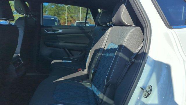 new 2026 Volkswagen Atlas Cross Sport car, priced at $53,452