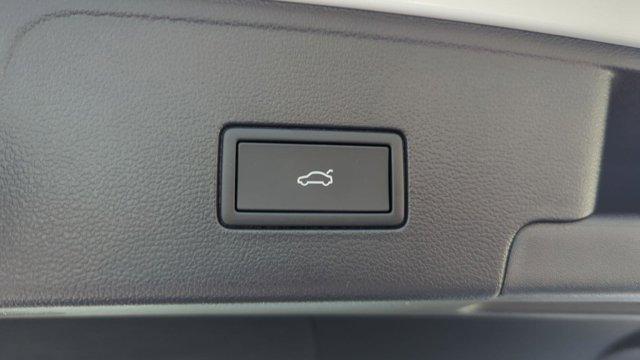 new 2026 Volkswagen Atlas Cross Sport car, priced at $53,452