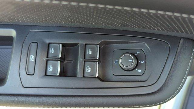 new 2026 Volkswagen Atlas Cross Sport car, priced at $53,452