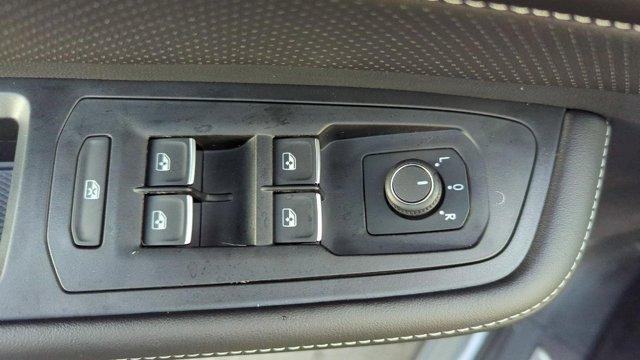 new 2026 Volkswagen Atlas Cross Sport car