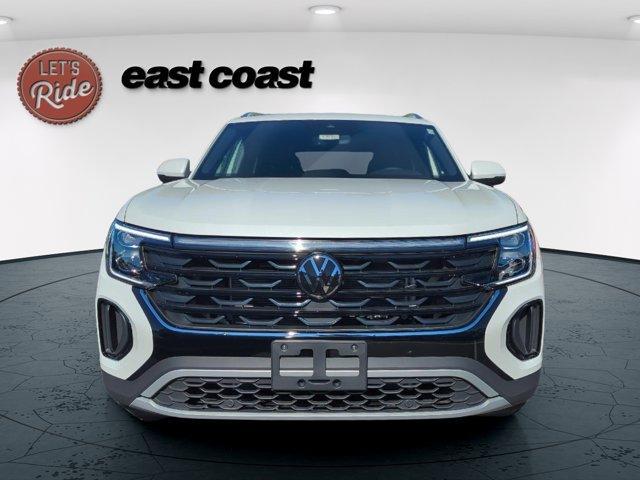 new 2026 Volkswagen Atlas Cross Sport car