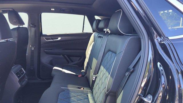 new 2026 Volkswagen Atlas Cross Sport car