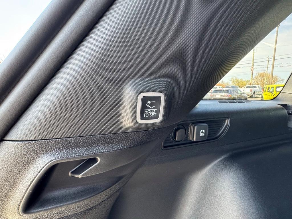 new 2025 Jeep Grand Cherokee car, priced at $46,939