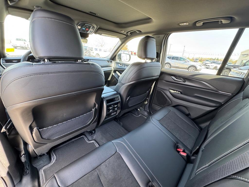 new 2025 Jeep Grand Cherokee car, priced at $46,939