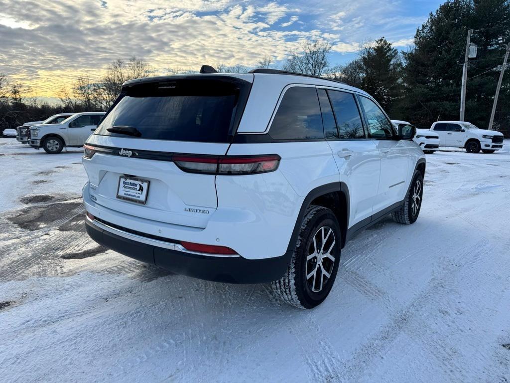 used 2024 Jeep Grand Cherokee car, priced at $33,958